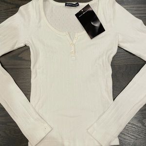 Brandy Melville long sleeve eyelet zelly NWT